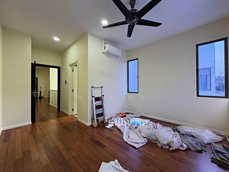 Semi-Detached House for Sale in Jade Hills (Kajang) - Gaby Ng - Corridor - PropertyGuru.com.my