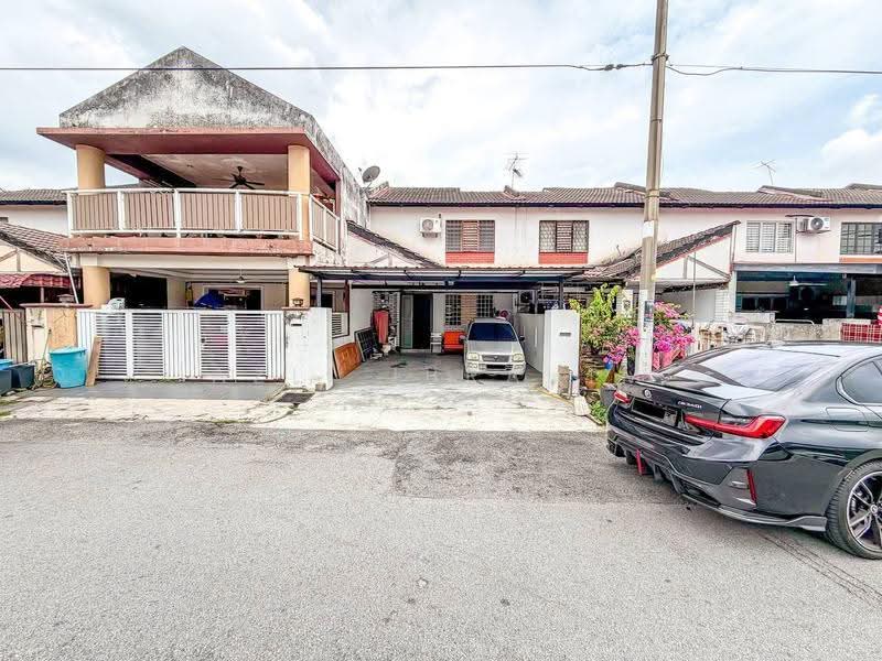 2-storey Terraced House for Sale in Taman Kantan Permai (Kajang) - Azli Ibrahim - Exterior - PropertyGuru.com.my