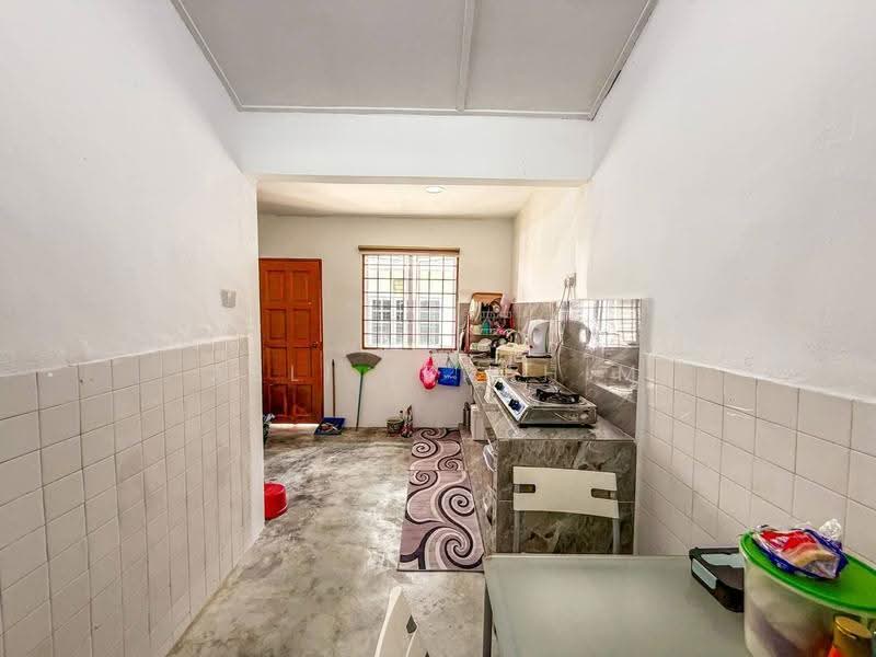 2-storey Terraced House for Sale in Taman Kantan Permai (Kajang) - Azli Ibrahim - Kitchen - PropertyGuru.com.my