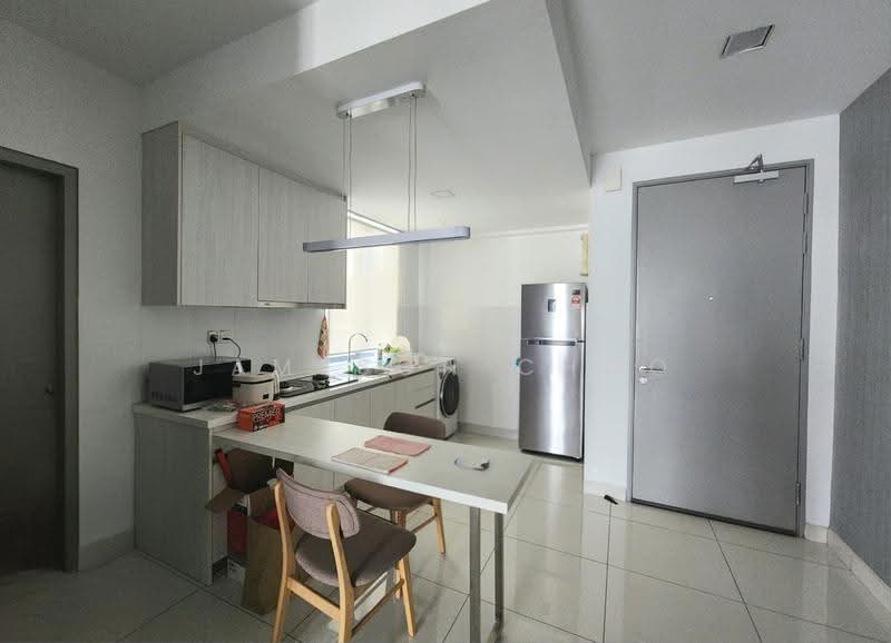 Service Residence for Sale at Residences @ 1 Tebrau - Jameson Choo - Kitchen - PropertyGuru.com.my