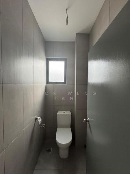 Shop / Office for Rent in Bandar Rimbayu (Telok Panglima Garang) - Teck Weng Tan - Bathroom - PropertyGuru.com.my
