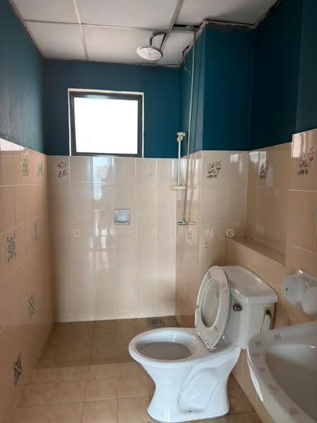 Condominium for Sale at Changkat View - Cyrus Ong - Bathroom - PropertyGuru.com.my