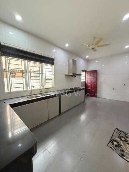 2-storey Terraced House for Sale in Bandar Parklands (Klang) - Vivian Koh - Kitchen - PropertyGuru.com.my