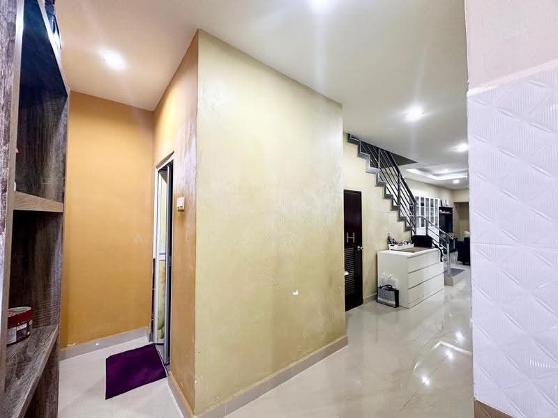 1.5-storey Terraced House for Sale in Taman Permata (Ulu Kelang) - Azli Ibrahim - Interior - PropertyGuru.com.my