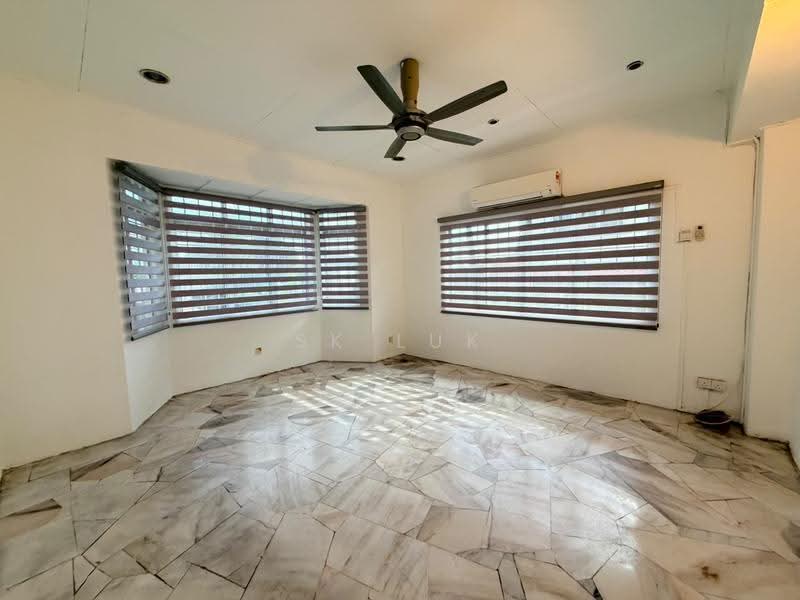 Bungalow House for Sale in Taman Sri Hijau (Rawang) - SK Luk - Interior - PropertyGuru.com.my
