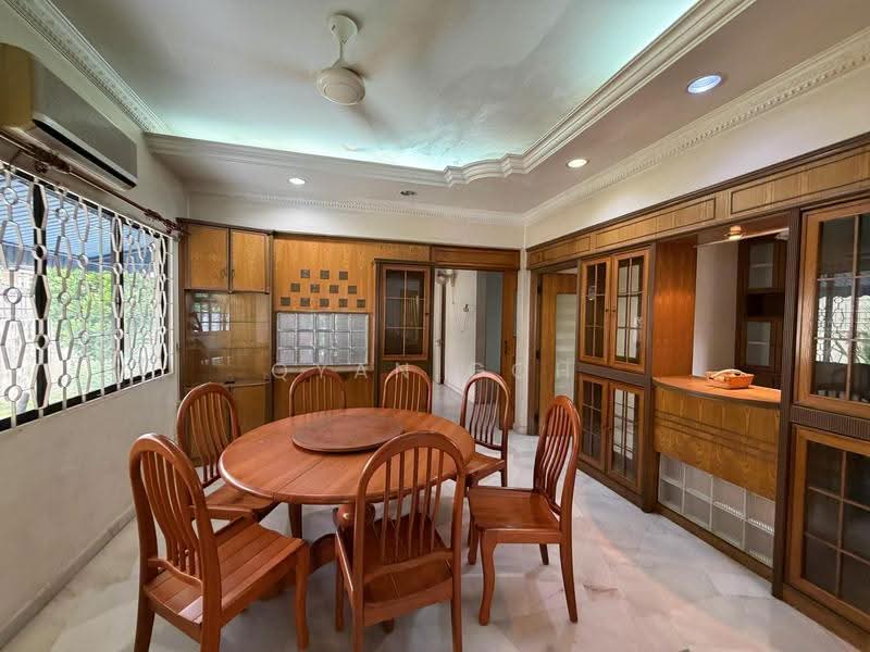 Bungalow House for Sale in Island Glades (Jelutong) - Qyan Goh - Dining Room - PropertyGuru.com.my