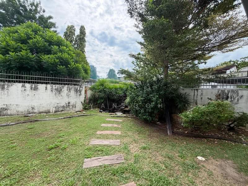 Bungalow House for Sale in Island Glades (Jelutong) - Qyan Goh - Garden - PropertyGuru.com.my