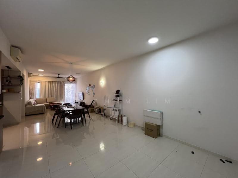 Kondominium untuk Dijual di Seri Riana Residence - Joachim Lim - Living Room - PropertyGuru.com.my