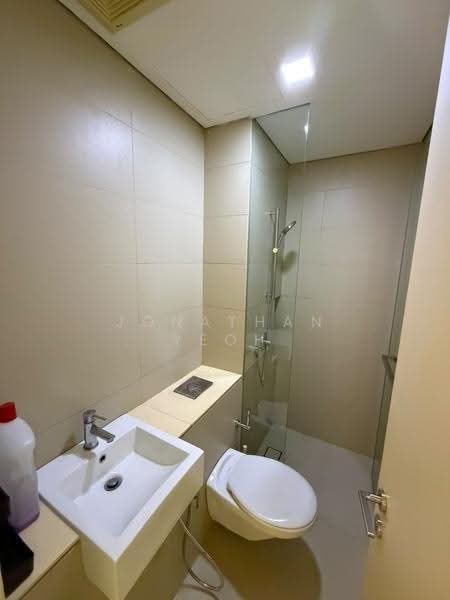 Condominium for Rent at The Capers @ Sentul East - Jonathan Yeoh - Bathroom - PropertyGuru.com.my