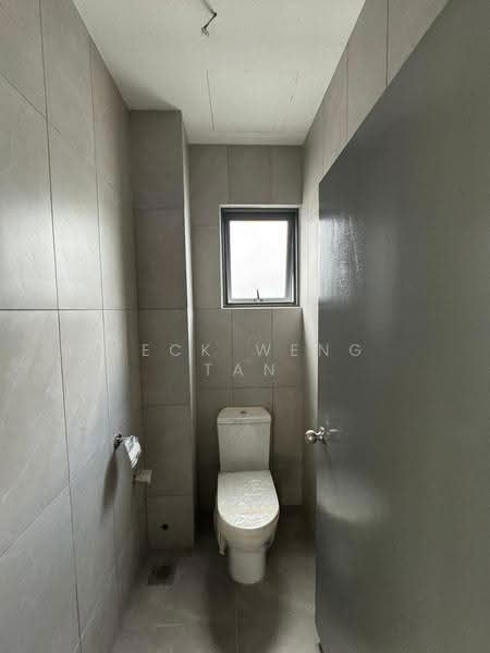 Shop / Office for Rent in Bandar Rimbayu (Telok Panglima Garang) - Teck Weng Tan - Bathroom - PropertyGuru.com.my