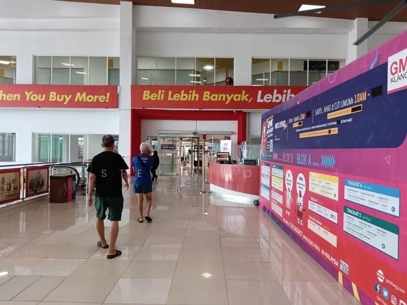 Retail Space for Rent in Bandar Botanic (Klang) - Steven Yong - Entrance - PropertyGuru.com.my