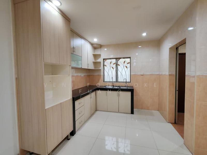 2-storey Terraced House for Rent in Setia Alam (Selangor) - Veni Foo Yoke Fuang - Kitchen - PropertyGuru.com.my