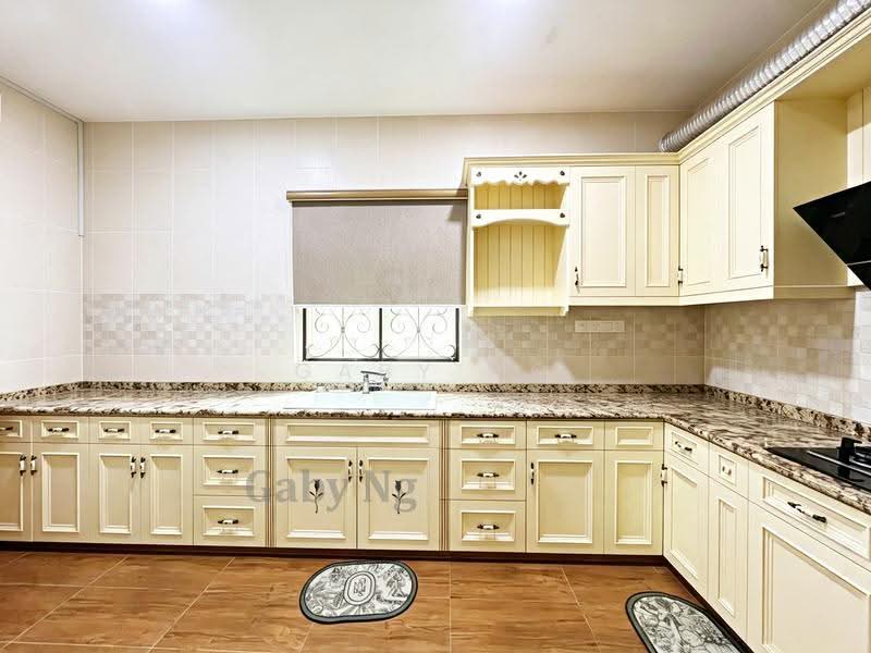 2-storey Terraced House for Sale in Bandar Mahkota Cheras (Cheras) - Gaby Ng - Kitchen - PropertyGuru.com.my
