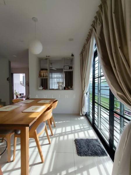 Rumah Teres untuk Dijual di Johor Bahru (Johor) - Pauline Ng - Dining Room - PropertyGuru.com.my