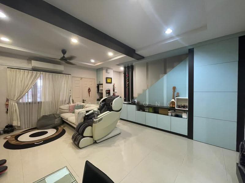 Rumah Teres 2-Tingkat untuk Dijual di Taman Setia Indah (Tebrau) - Sharon Ong - Living Room - PropertyGuru.com.my
