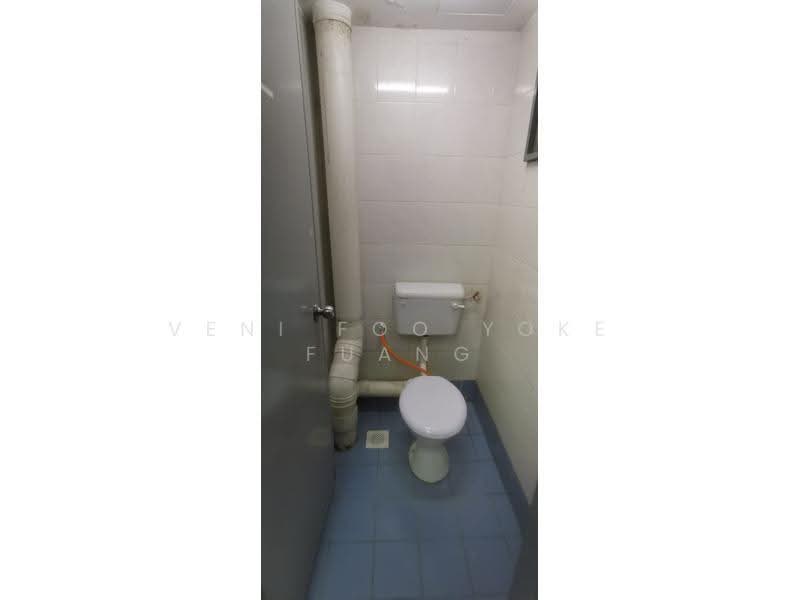 Rumah Flat untuk Disewa di Seroja - Veni Foo Yoke Fuang - Bathroom - PropertyGuru.com.my