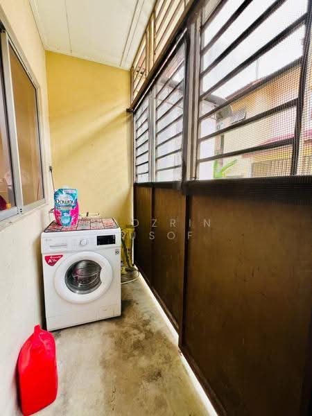 Rumah Teres 2-Tingkat untuk Dijual di Alam Suria (Puncak Alam) - HADZRIN YUSOF - Balcony - PropertyGuru.com.my
