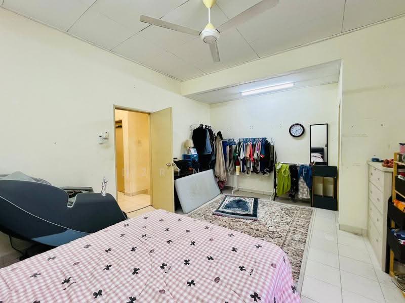 Rumah Teres 2-Tingkat untuk Dijual di Alam Suria (Puncak Alam) - HADZRIN YUSOF - Bedroom - PropertyGuru.com.my