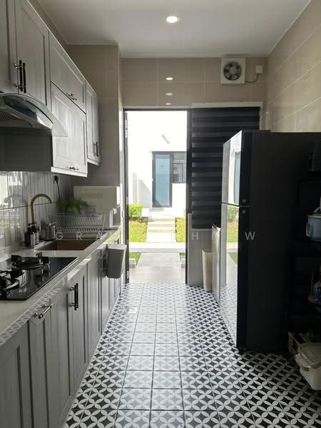 Cluster House for Sale in Eco Botanic (Iskandar Puteri (Nusajaya)) - Grace Chiew - Kitchen - PropertyGuru.com.my