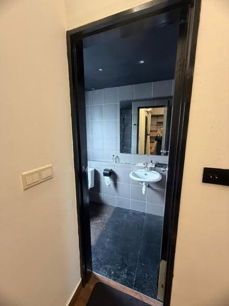 Condominium for Rent at Residensi Bukit Palma 1 (Palm Hill Residence 1) - Camie Hoo - Bathroom - PropertyGuru.com.my