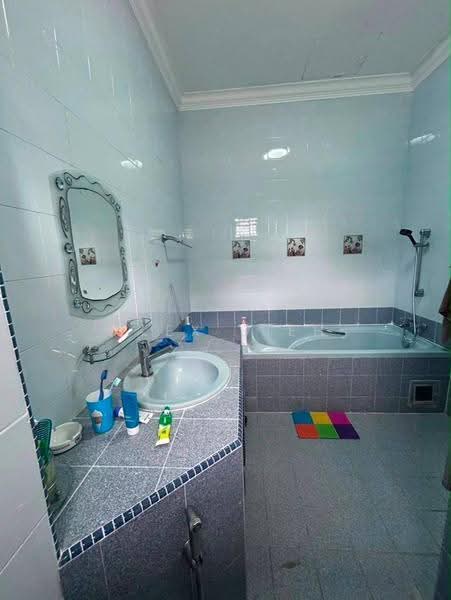 2-storey Terraced House for Sale in Pelangi Indah (Johor Bahru) - Alex Sieh - Bathroom - PropertyGuru.com.my