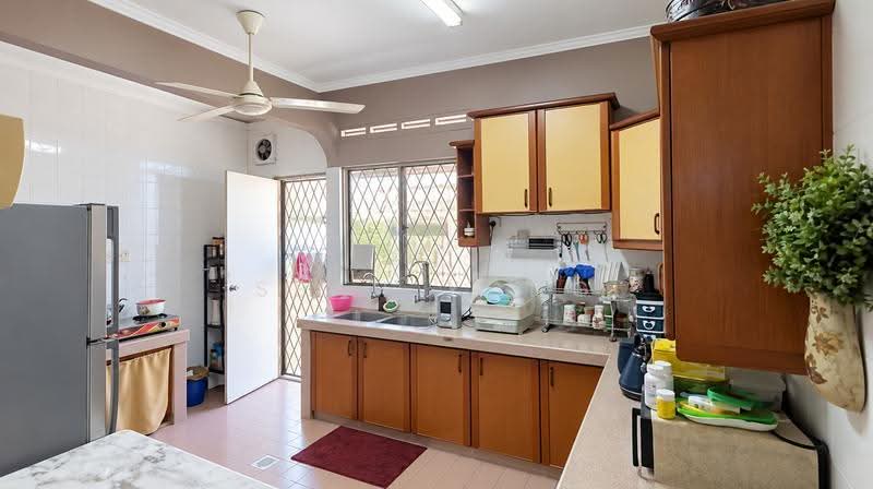 1-storey Terraced House for Sale in Taman Ehsan (Kepong) - Sean Yong - Kitchen - PropertyGuru.com.my
