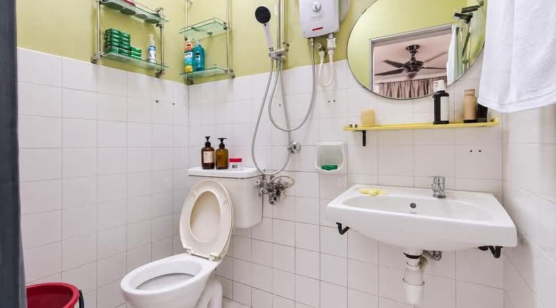 1-storey Terraced House for Sale in Taman Ehsan (Kepong) - Sean Yong - Bathroom - PropertyGuru.com.my