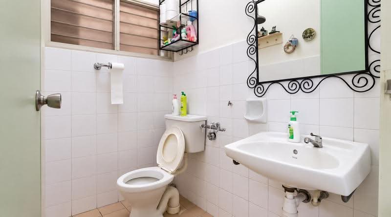 1-storey Terraced House for Sale in Taman Ehsan (Kepong) - Sean Yong - Bathroom - PropertyGuru.com.my