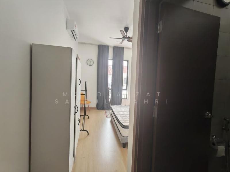 2-storey Terraced House for Rent in Setia Safiro (Cyberjaya) - Mohd Aizat Saiful Bahri - Bedroom - PropertyGuru.com.my