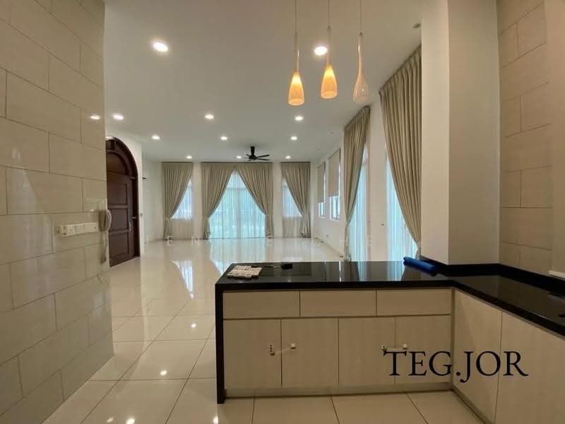 Bungalow House for Sale in Setia Eco Park (Setia Alam) - Jennie Chew - Living Room - PropertyGuru.com.my