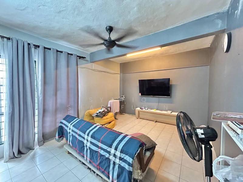 Apartment for Sale at Pusat Komersial Seksyen 7 - Syafiq Sharifudin - Living Room - PropertyGuru.com.my