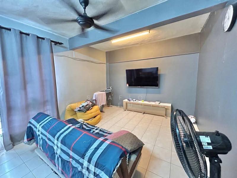 Apartment for Sale at Pusat Komersial Seksyen 7 - Syafiq Sharifudin - Living Room - PropertyGuru.com.my