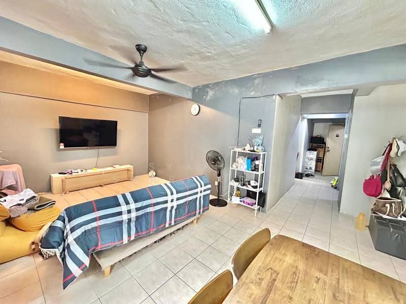 Apartment for Sale at Pusat Komersial Seksyen 7 - Syafiq Sharifudin - Living Room - PropertyGuru.com.my