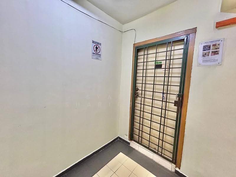 Apartment for Sale at Pusat Komersial Seksyen 7 - Syafiq Sharifudin - Entrance - PropertyGuru.com.my
