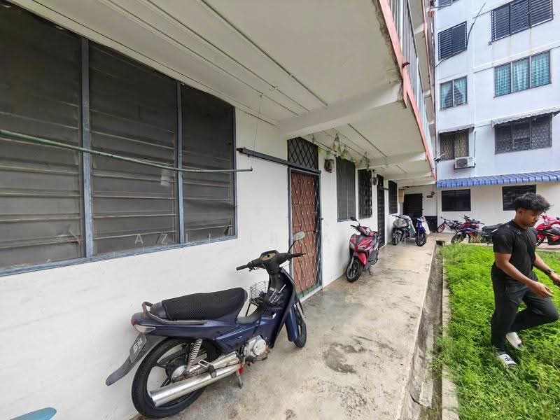 Rumah Flat untuk Dijual di Seksyen 1 Wangsa Maju Flat - Azli Ibrahim - Exterior - PropertyGuru.com.my