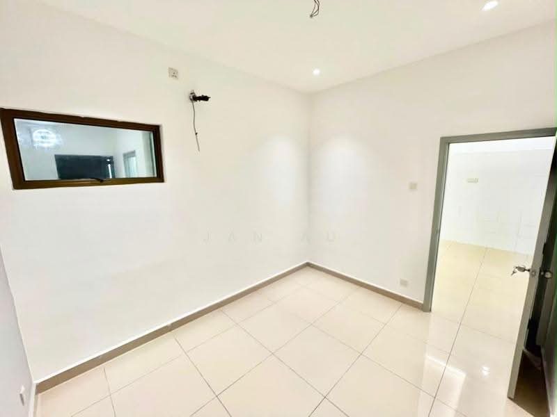 2-storey Terraced House for Sale in Bandar Dato Onn (Tebrau) - JAN AU - Interior - PropertyGuru.com.my