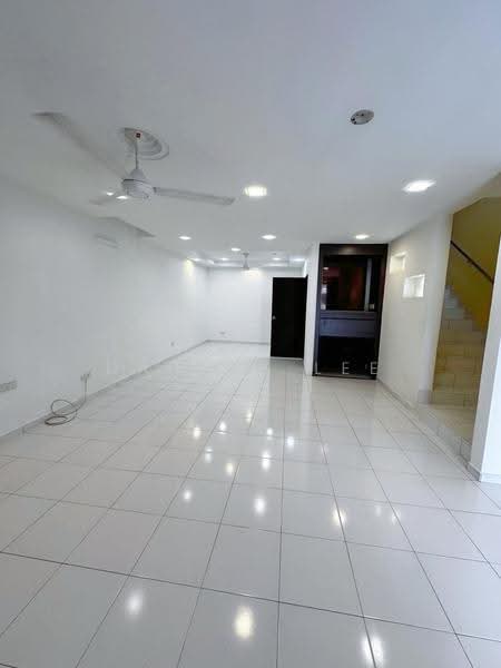 2-storey Terraced House for Rent in Taman Setia Indah (Tebrau) - Daphne Lee - Living Room - PropertyGuru.com.my