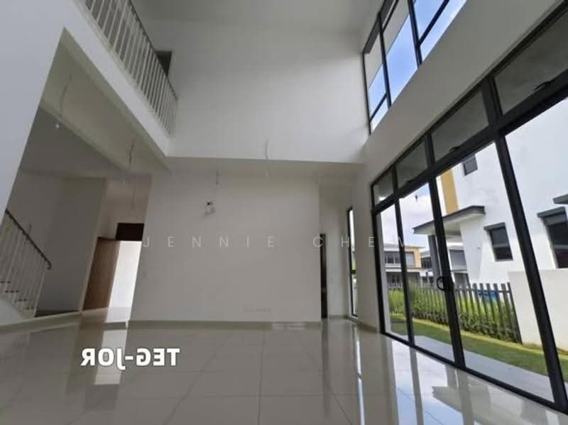 Rumah Berkembar untuk Dijual di Setia Alam (Selangor) - Jennie Chew - Living Room - PropertyGuru.com.my