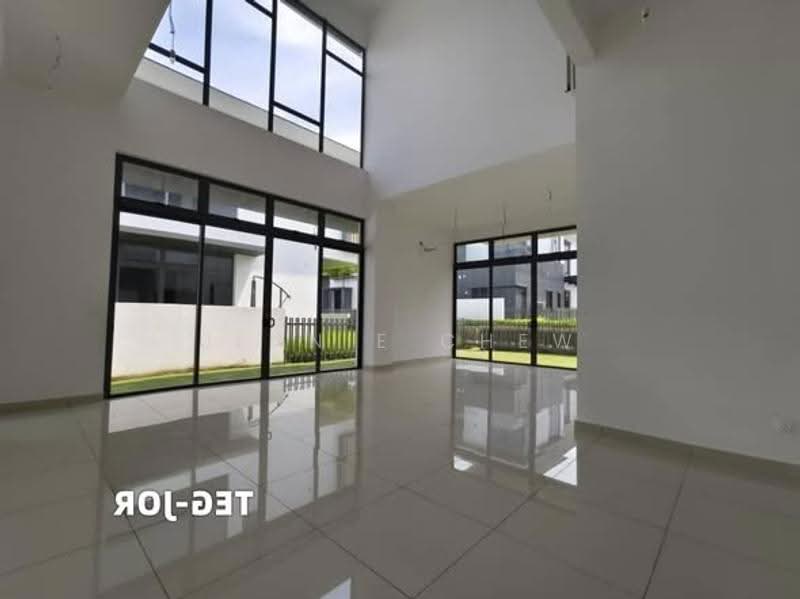 Rumah Berkembar untuk Dijual di Setia Alam (Selangor) - Jennie Chew - Living Room - PropertyGuru.com.my