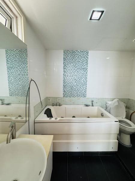 Kondominium untuk Disewa di The Spring - Joyce Lim - Bathroom - PropertyGuru.com.my