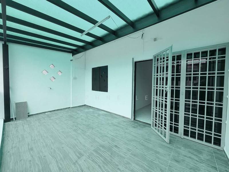 2-storey Terraced House for Sale in Taman Bukit Tiram (Ulu Tiram) - Daphne Lee - Exterior - PropertyGuru.com.my