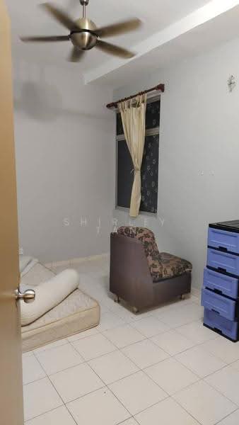 Pangsapuri untuk Dijual di Pangsapuri Lagoon Perdana - Shirley Tan - Bedroom - PropertyGuru.com.my