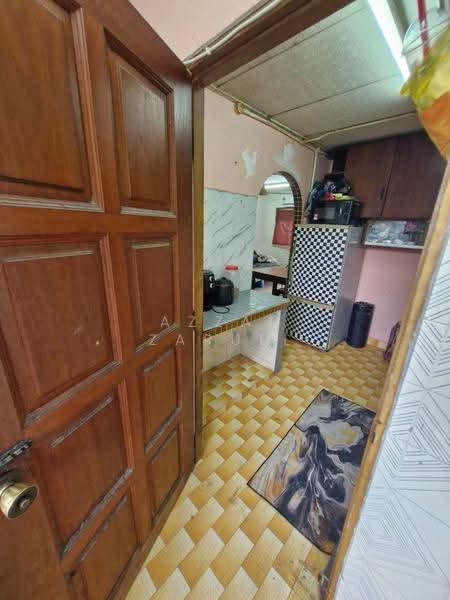 Flat for Sale at Perumahan Awam Seri Langkawi 1 - Azzad Zarull - Kitchen - PropertyGuru.com.my