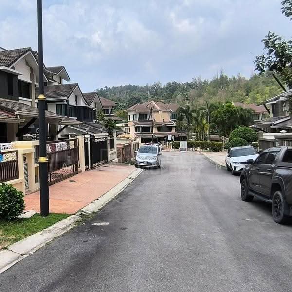 Rumah Berkembar untuk Dijual di Batu 9 (Cheras) - Alice Kuon - Exterior - PropertyGuru.com.my