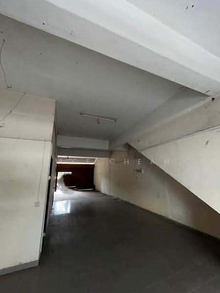Shop for Rent in Taman Daya (Johor Bahru) - Cace Cheah - Interior - PropertyGuru.com.my