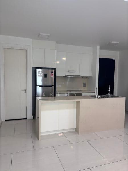 Kondominium untuk Dijual di One Central Park - Jeremy . - Kitchen - PropertyGuru.com.my