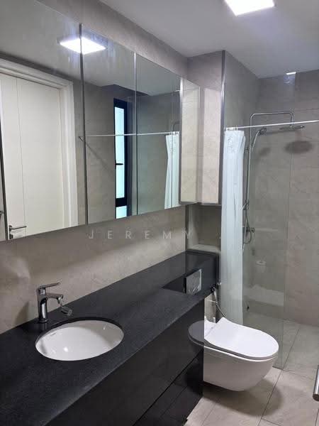 Kondominium untuk Dijual di One Central Park - Jeremy . - Bathroom - PropertyGuru.com.my