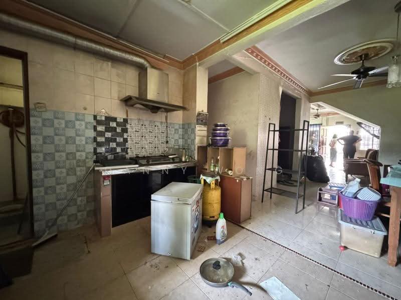 2-storey Terraced House for Sale in Taman Bidara (Selayang) - Danny Wong - Kitchen - PropertyGuru.com.my