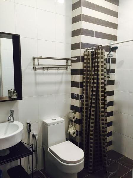 Rumah Berkembar untuk Dijual di Iskandar Puteri (Nusajaya) (Johor) - Celina Chong - Bathroom - PropertyGuru.com.my
