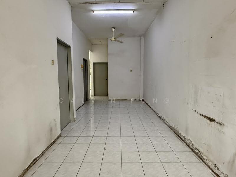 Rumah Teres 1-Tingkat untuk Dijual di Taman Desa Enggang (Sungai Petani) - Calvin Fong - Part of kitchen & dining area - PropertyGuru.com.my
